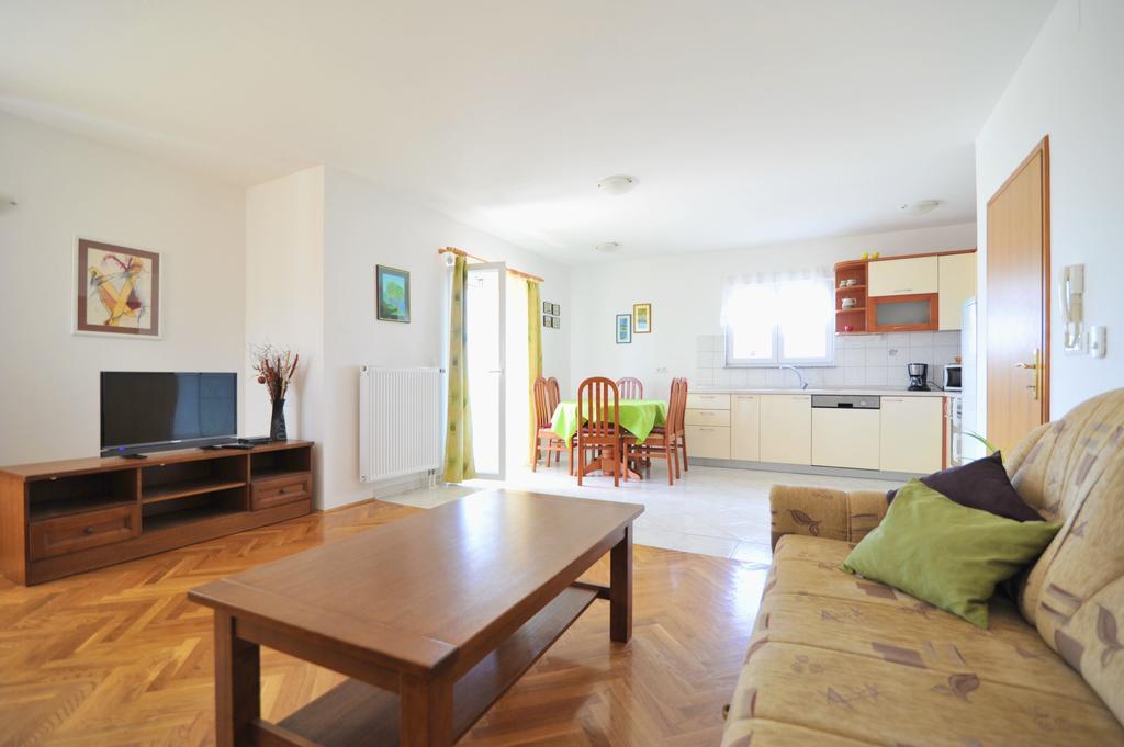 Villa Luna With Seaview Petrcane Exterior photo