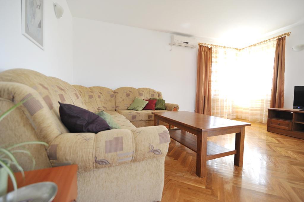 Villa Luna With Seaview Petrcane Exterior photo