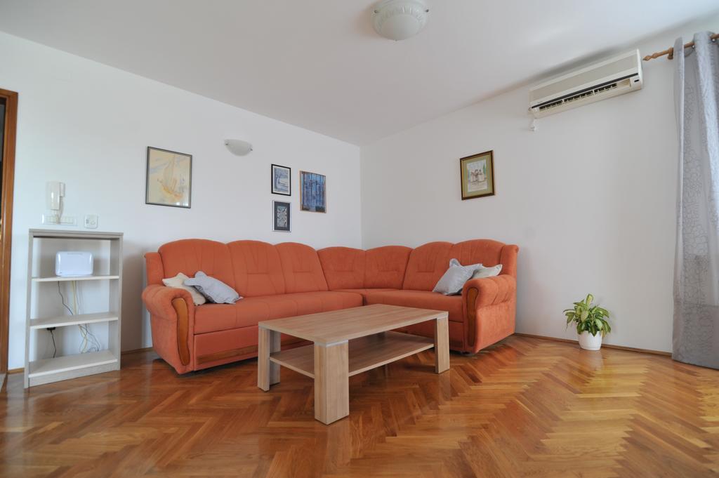 Villa Luna With Seaview Petrcane Exterior photo